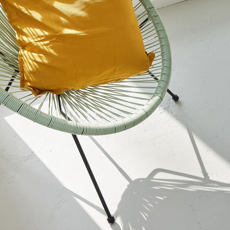 Ästhetischer Stuhl in den Büroräumen der Vagabunt Kreativagentur Hamburg